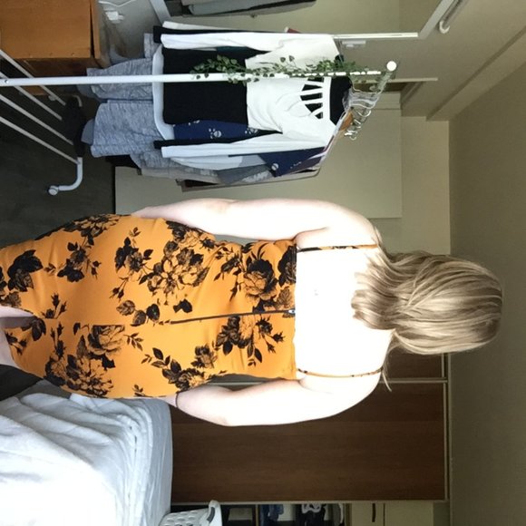 Eclipse cutout dress - Picture 3 of 3